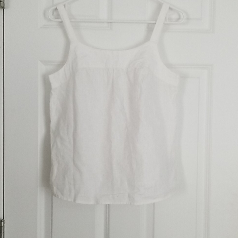 White linen tank top, very cute from gap sz S